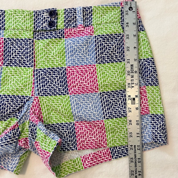 Vinyard Vines Women’s Shorts Size 8 Daybreak Patchwork 3” inseam EUC - Picture 3 of 6